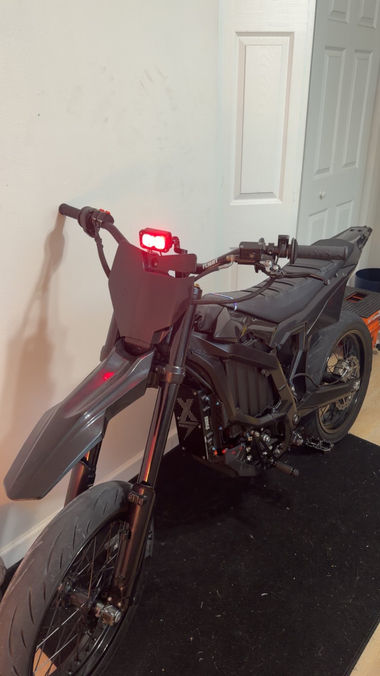 Red Baja Light Tint